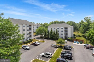 9450 Wordsworth Way unit 402, Owings Mills, MD 21117 - photo 6