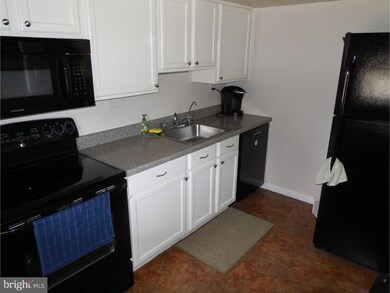 38 Kearney Dr, North Wales, PA 19454 - photo 4