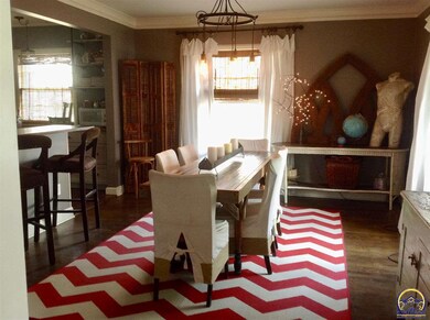 2521 SW Granthurst Ave, Topeka, KS 66611 - photo 2