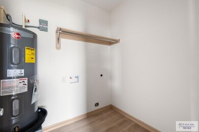 2227 Summit Rd unit 2, La Feria, TX 78559 - photo 6