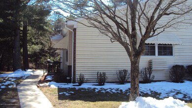 19B Penwood Dr unit A, Whiting, NJ 08759 - photo 2