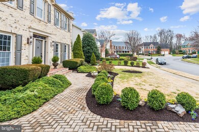 1792 Rampart Dr, Alexandria, VA 22308 - photo 2