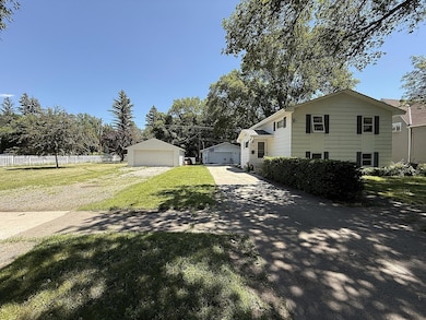 116 N 8th St, Montevideo, MN 56265 - photo 2