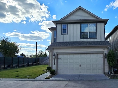 3234 Longleaf Meadows Dr, Houston, TX 77063 - photo 2