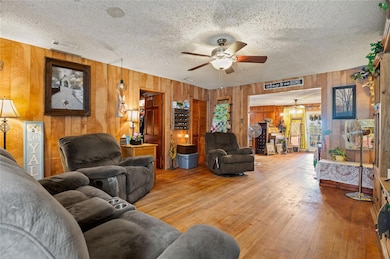 1411 W Gandy St, Denison, TX 75020 - photo 5