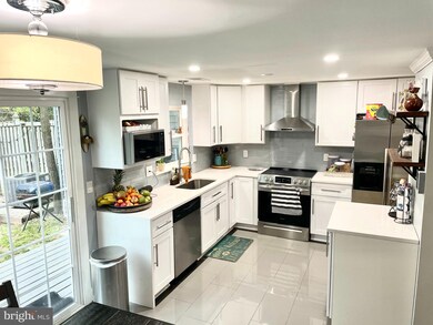 7337 Branchwood Terrace, Clinton, MD 20735 - photo 3