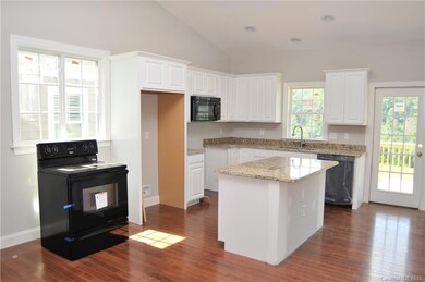 32 Rose Point Dr unit LOT 28, Leicester, NC 28748 - photo 4