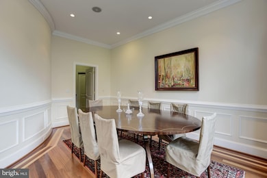 8142 Old Dominion Dr, McLean, VA 22102 - photo 5