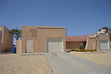 10415 Ashwood Dr unit AB, El Paso, TX 79935 - photo 2