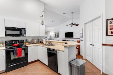 18470 Via di Sorrento, Boca Raton, FL 33496 - photo 7