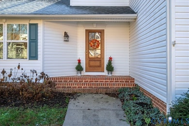 8509 Summit Acres Dr, North Chesterfield, VA 23235 - photo 3