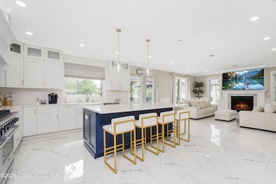 108 Giffords Ln, Staten Island, NY 10308 - photo 6