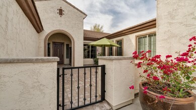 2047 E Mead Pl-4