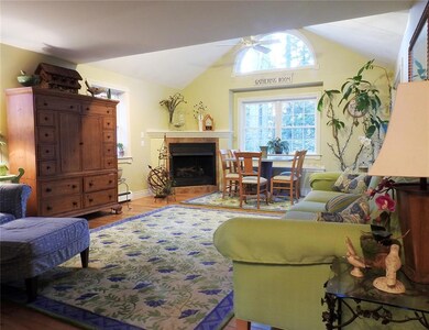 42 Swan St, Portland, ME 04102 - photo 4