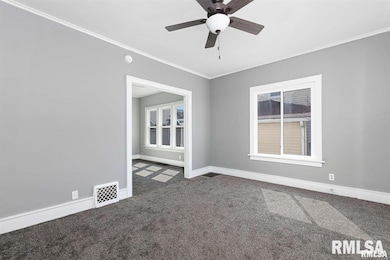 2211 Farnam St, Davenport, IA 52803 - photo 3