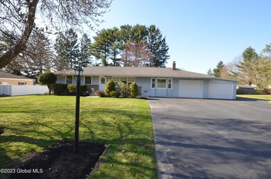 28 Nancy Dr, Troy, NY 12180 - photo 2