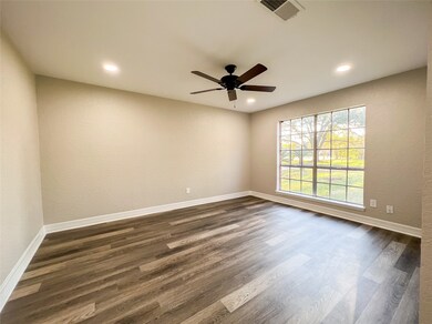 4318 Debbie Ln, Alvin, TX 77511 - photo 5