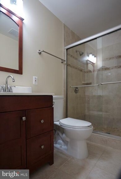6605 Jupiter Hills Cir unit I, Alexandria, VA 22312 - photo 4