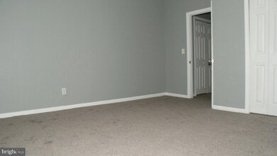213 Elm St, Camden, NJ 08102 - photo 5