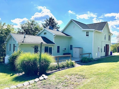 25 W 2nd St, Everett, PA 15537 - photo 3