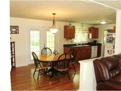 10 Surrey Ln, Buzzards Bay, MA 02532 - photo 5