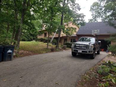 16 Sheldon Rd, Derry, NH 03038 - photo 2