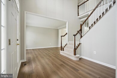 42248 Providence Ridge Dr, Chantilly, VA 20152 - photo 6