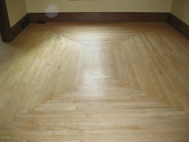 Living room maple flooring