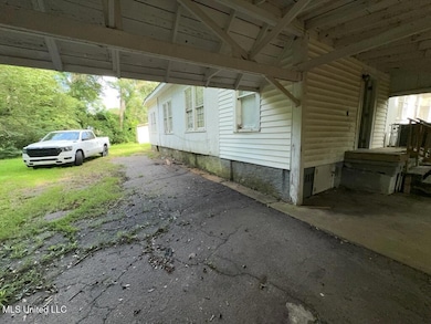 217 E Center St, Canton, MS 39046 - photo 7