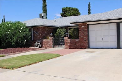 10763 Janway Dr, El Paso, TX 79935 - photo 2