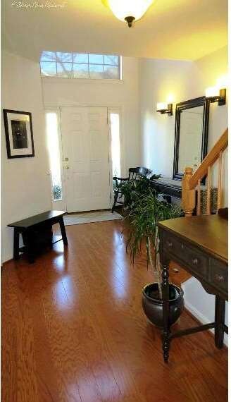 6711 Emmanuel Ct, Gainesville, VA 20155 - photo 2