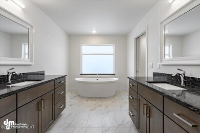 20-Primary Bathroom_KC_05892-HDR-Edit