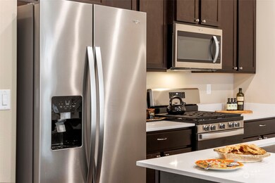 EnergyStar Stainless Appliances, warrantied until 11.2023