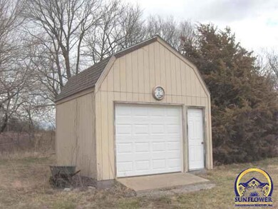 11353 Q Rd, Hoyt, KS 66440 - photo 5