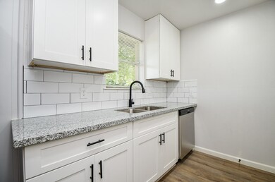 5725 Arthington St, Houston, TX 77053 - photo 5