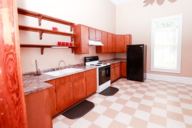 131 S Hampton St, Americus, GA 31709 - photo 6