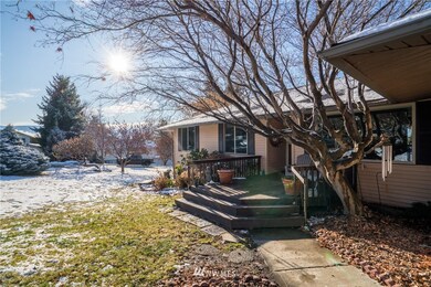 1424 Easthills Terrace, East Wenatchee, WA 98802 - photo 4