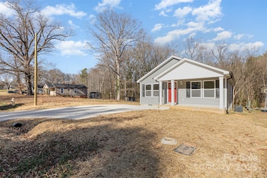 411 E Torbush St, Salisbury, NC 28144 - photo 2