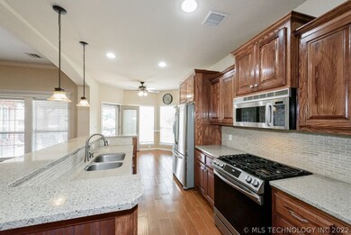 21620 E 106th St S, Broken Arrow, OK 74014 - photo 6