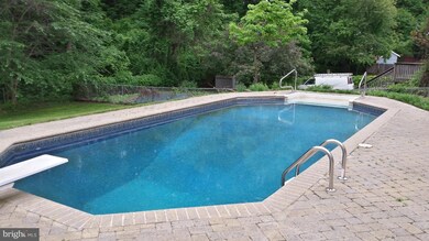 845 Chestnut Tree Dr, Annapolis, MD 21409 - photo 2