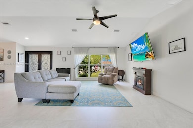 15300 SW 164th St, Miami, FL 33187 - photo 2