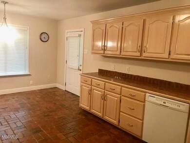 4013 Coventry Dr, Moss Point, MS 39562 - photo 7