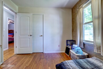 230 Regalwood Dr, Jacksonville, NC 28546 - photo 7