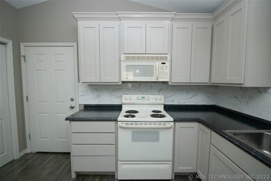 1228 E Jackson Ave N, Sapulpa, OK 74066 - photo 7