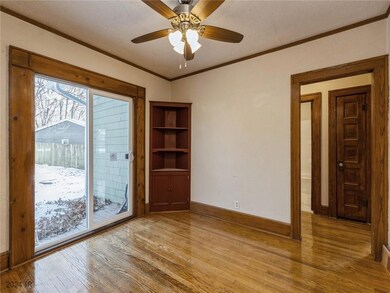 1723 41st St, Des Moines, IA 50310 - photo 7