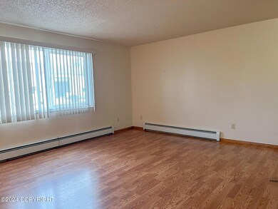 8607 Corbin Dr unit 2, Anchorage, AK 99507 - photo 3