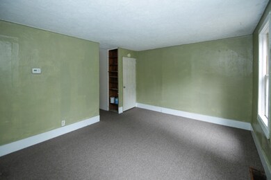 717_719 Davis St-106