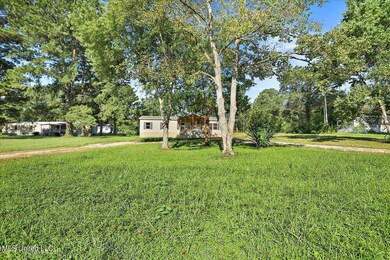 01-142 Carol Ave