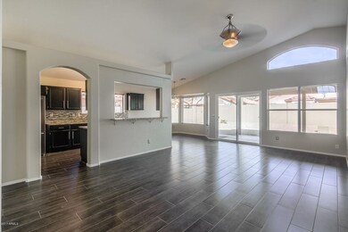 6864 E Lomita Ave Mesa AZ-large-003-1-Gr