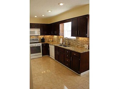 Kitchen. Glass & Stone subway backsplash, ceramic 